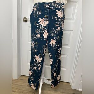 Cynthia Rowley Navy With Blush Pink Floral Pants Size 10
